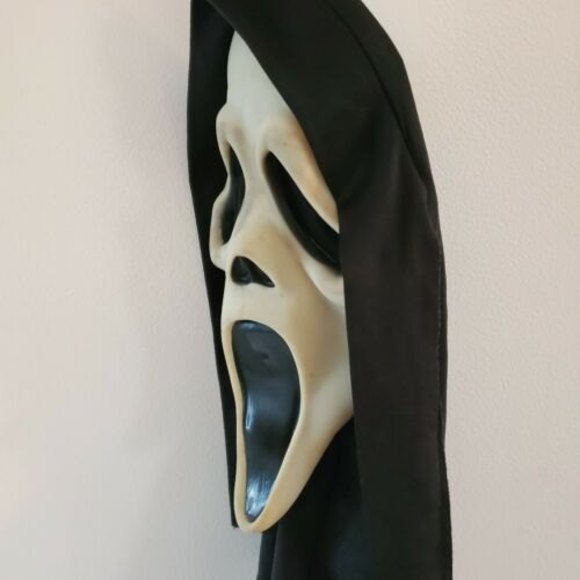 Vintage Ghost Face Scream  Mask Glows In The Dark Easter Unlimited Hood 9206 - Picture 4 of 12